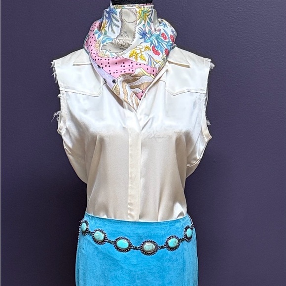 Nili Lotan Silk Sleeveless Blouse - Picture 3 of 14